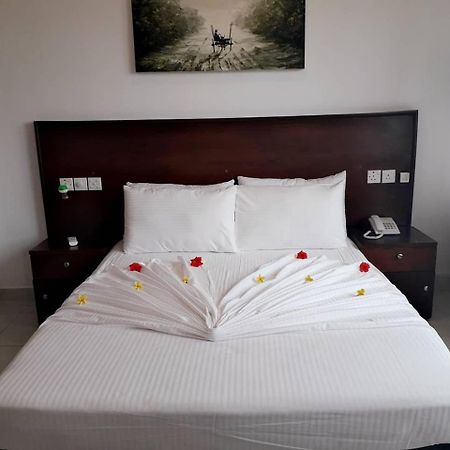 Blue Beach Villa Вадува Екстериор снимка